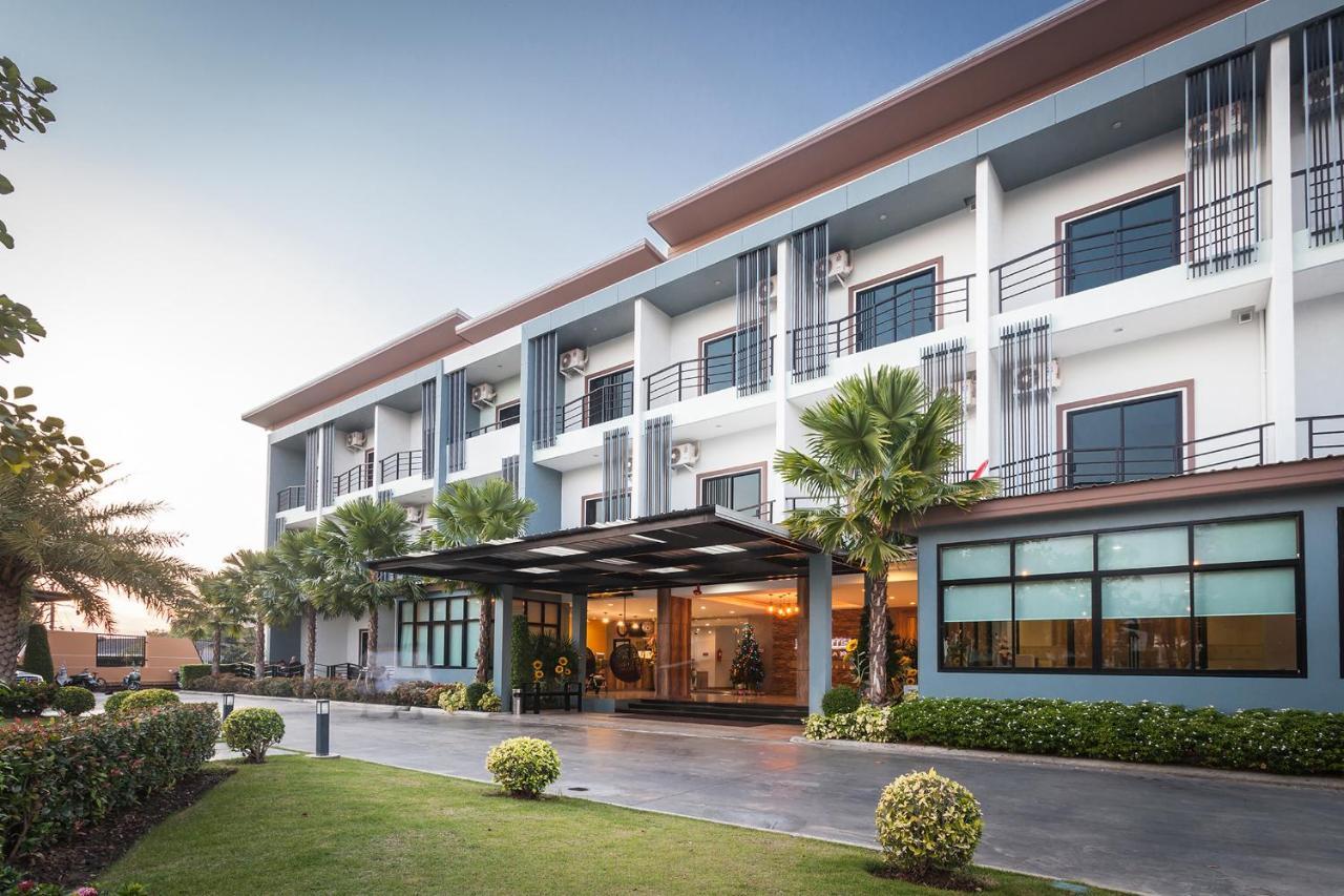 Ray Hotel Buriram Kültér fotó