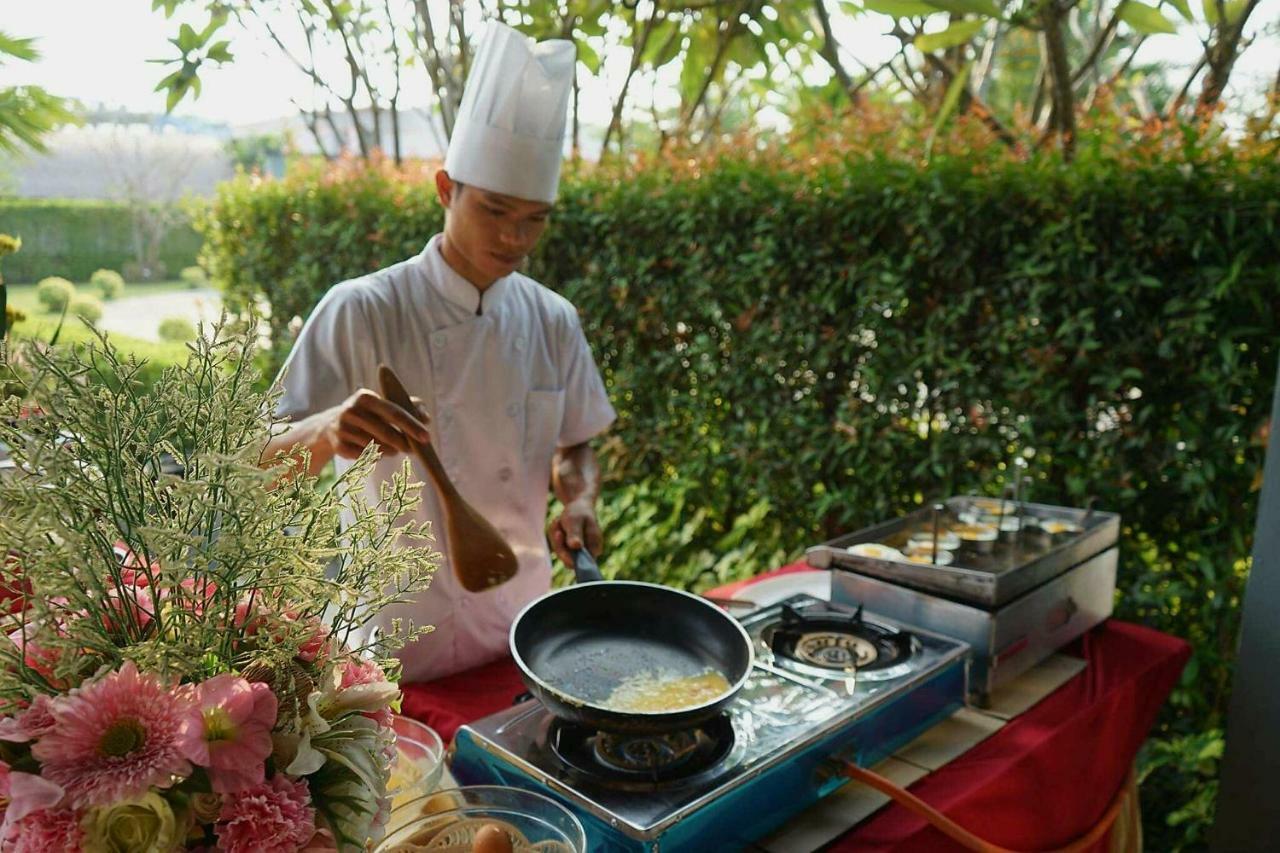 Ray Hotel Buriram Kültér fotó